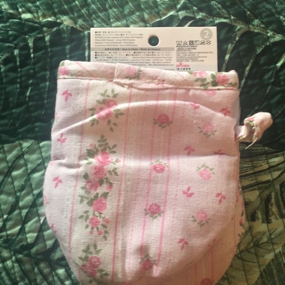 NW PINK ROSES APRON AND MITT SET - Picture 3 of 8
